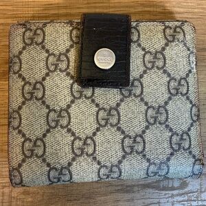 Vintage Gucci GG Canvas Leather Snap Wallet Made in Italy